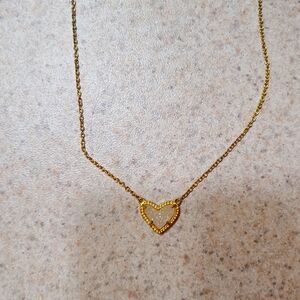 Kendra scott necklace:)